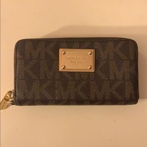 Michael Kors wallet
